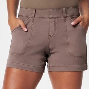 NWT Spanx 4” Stretch Twill Short. Size M.